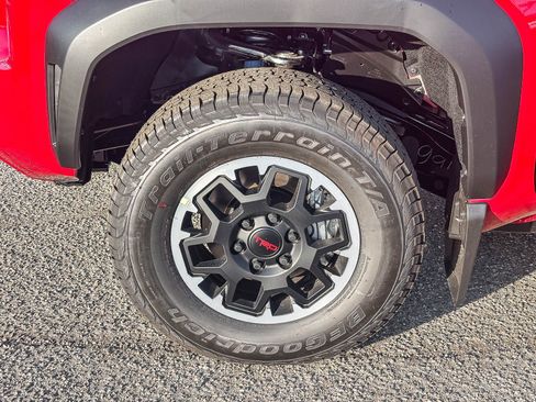 New 2026 Toyota Tacoma TRD Off-Road w/ TRD Off Road Upgrade Package AWD/4WD image 11
