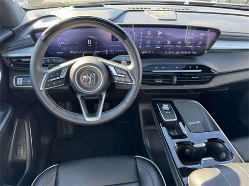 Used 2025 Buick Enclave Avenir w/ Super Cruise Package image 17