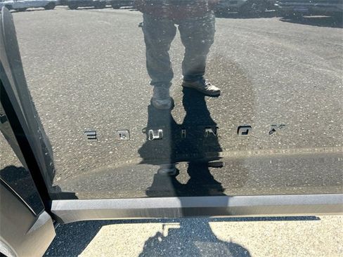 New 2025 Chevrolet Equinox ACTIV w/ Safety and Technology Package image 32