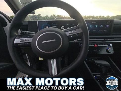 Used 2025 Hyundai Tucson SEL FWD image 14