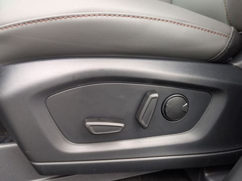 New 2026 Ford Explorer Active w/ Active Comfort Package image 18