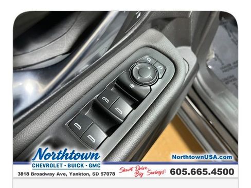 Used 2022 GMC Terrain SLE w/ Elevation Edition image 13