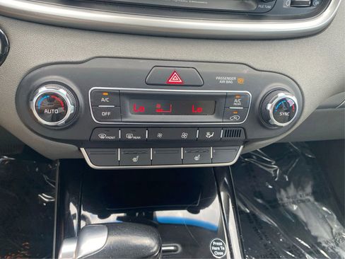 Used 2019 Kia Sorento SX AWD/4WD image 22