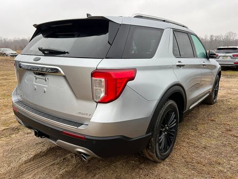 Used 2022 Ford Explorer Limited w/ Limited Technology Package image 7