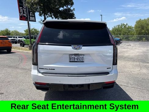 Used 2022 Cadillac Escalade Sport Platinum RWD image 12