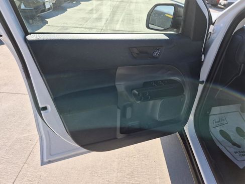 Used 2023 Ford Maverick XL image 13