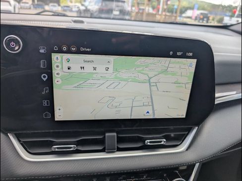 Used 2025 Chevrolet Equinox LT AWD/4WD image 9