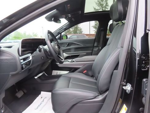 Certified 2024 Cadillac Lyriq Sport AWD/4WD image 13