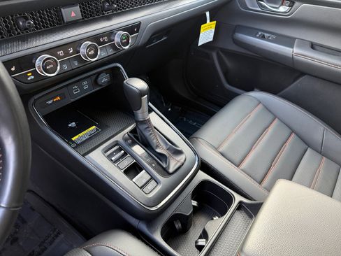 Used 2025 Honda CR-V Sport-L image 13