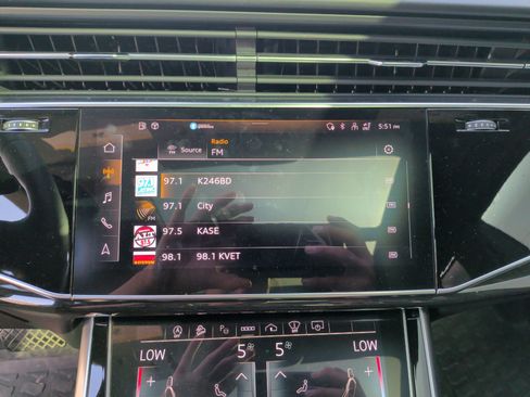 Used 2023 Audi Q8 Prestige w/ Prestige Package AWD/4WD image 23