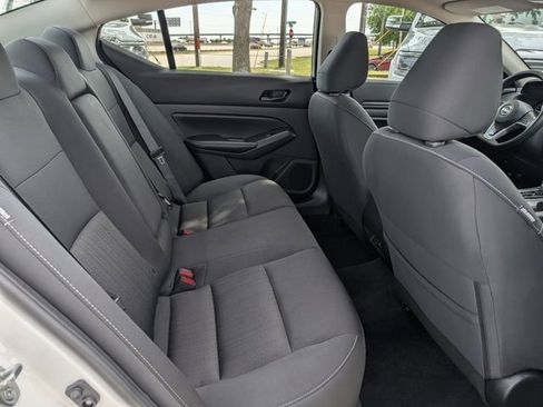 Used 2025 Nissan Altima 2.5 SV image 28