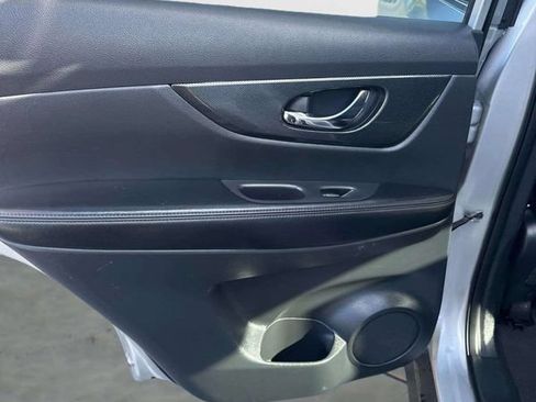 Used 2016 Nissan Rogue SL w/ SL Premium Package AWD/4WD image 15