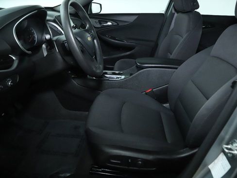 Used 2024 Chevrolet Malibu LT image 19