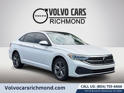 Used 2024 Volkswagen Jetta SE w/ Panoramic Sunroof Package