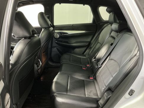 Used 2019 INFINITI QX50 Essential w/ Sensory Package AWD/4WD image 25