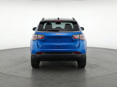 Used 2025 Jeep Compass Limited AWD/4WD image 7