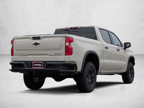 New 2026 Chevrolet Silverado 1500 ZR2 AWD/4WD image 5
