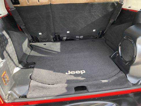 Used 2014 Jeep Wrangler Unlimited Sahara w/ Max Tow Package image 13