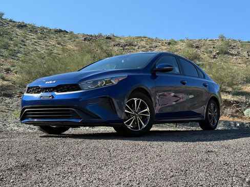 Used 2024 Kia Forte LXS w/ LXS Technology Package image 1