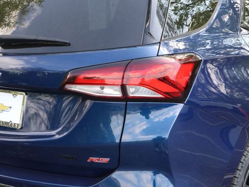 Used 2022 Chevrolet Equinox RS w/ RS Leather Package image 9