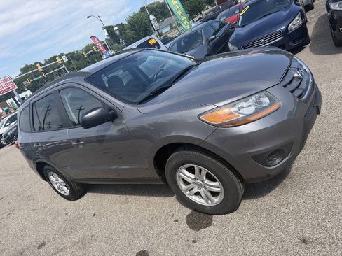 Used 2010 Hyundai Santa Fe GLS FWD image 5
