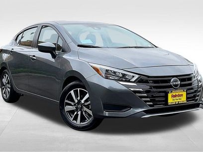 New 2025 Nissan Versa SV w/ Trunk Package