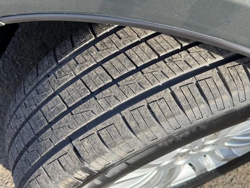 Used 2012 Toyota Sienna XLE image 24