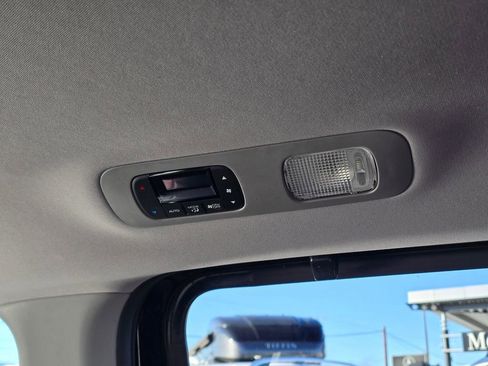 Used 2023 Honda Odyssey EX-L image 18