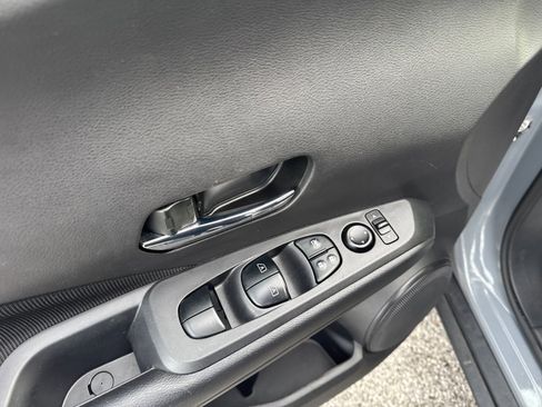 Certified 2023 Nissan Kicks SV image 12