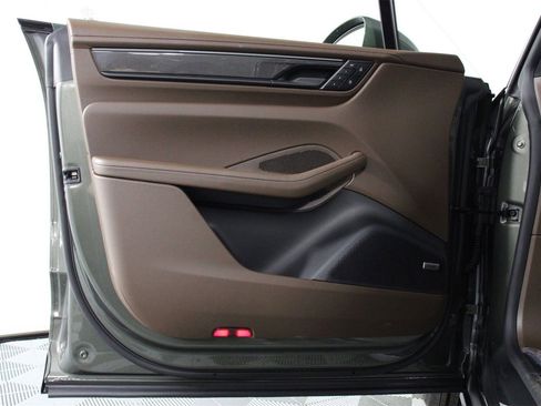 New 2025 Porsche Macan Turbo Electric image 21