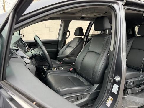 Used 2023 Honda Odyssey Touring image 23