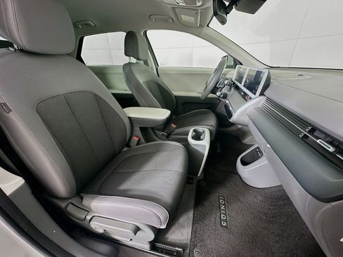 Used 2024 Hyundai Ioniq 5 SEL RWD image 32