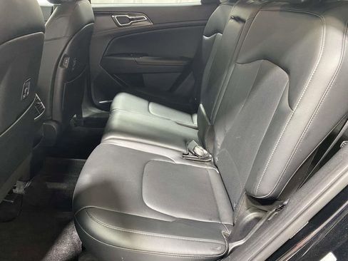 Used 2023 Kia Sportage EX image 12