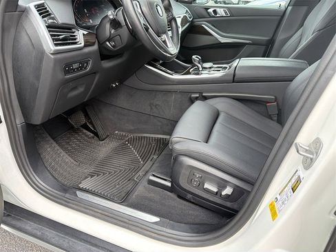 Used 2020 BMW X5 sDrive40i w/ Premium Package image 9