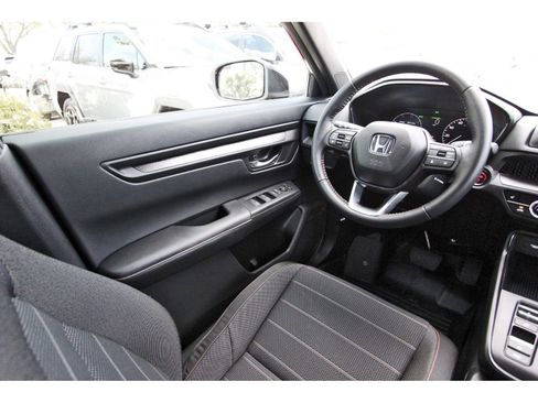 Used 2025 Honda CR-V Sport image 8