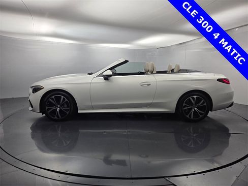 Used 2025 Mercedes-Benz CLE 300 4MATIC Cabriolet image 9
