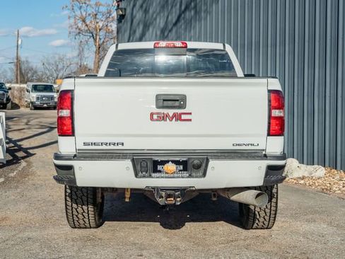 Used 2019 GMC Sierra 2500 Denali w/ Duramax Plus Package image 5
