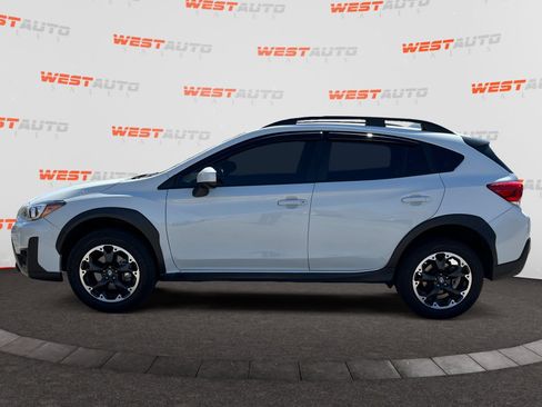 Used 2023 Subaru Crosstrek 2.0i Premium image 2