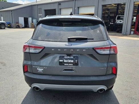 Used 2022 Ford Escape Titanium image 12