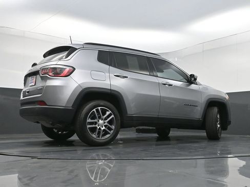 Used 2018 Jeep Compass Latitude w/ Popular Equipment Group image 28