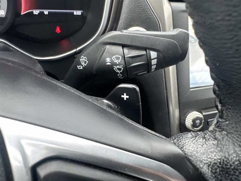 Used 2017 Ford Fusion SE w/ Equipment Group 201A image 15