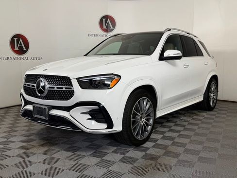 Used 2024 Mercedes-Benz GLE 350 4MATIC image 3