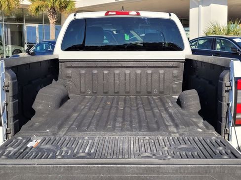 Used 2024 Nissan Frontier S w/ S Utility Package image 8