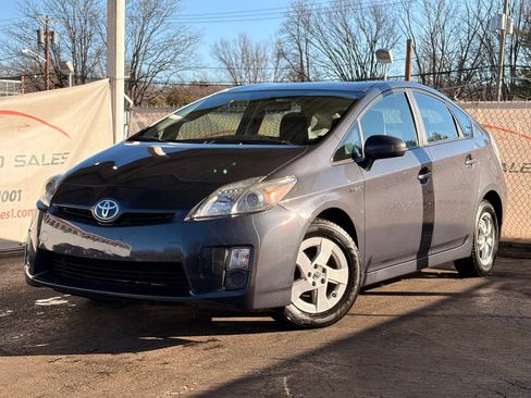 Used 2011 Toyota Prius Two image 1