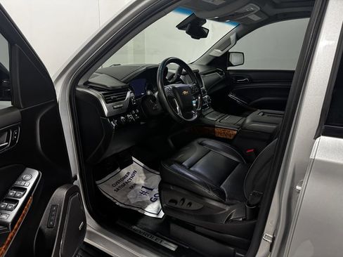 Used 2020 Chevrolet Tahoe Premier AWD/4WD image 14