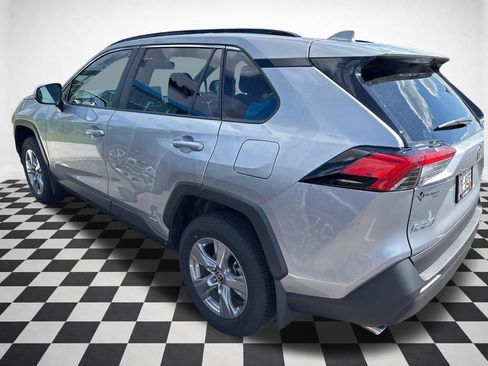 Used 2025 Toyota RAV4 XLE AWD/4WD image 34