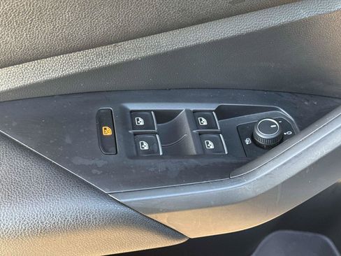 Used 2021 Volkswagen Jetta S w/ Driver Assistance Package image 16