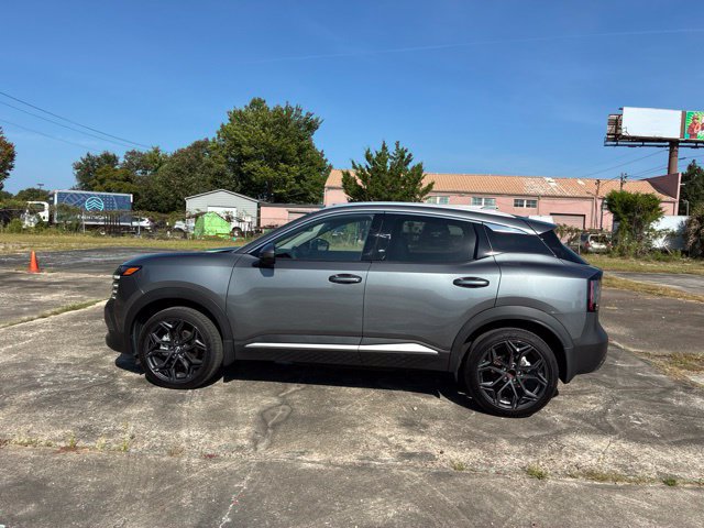 Used 2025 Nissan Kicks SR FWD image 6