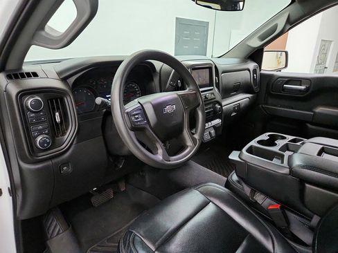 Used 2020 Chevrolet Silverado 1500 Custom Trail Boss w/ Custom Convenience Package AWD/4WD image 12