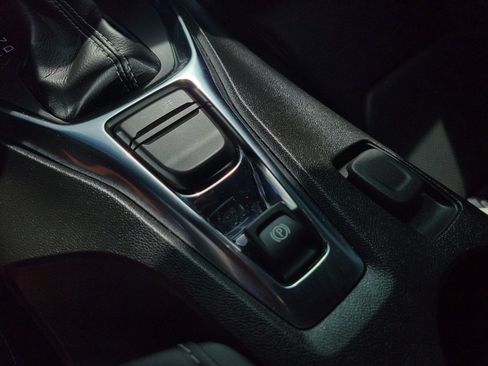 Used 2023 Chevrolet Camaro LT w/ Technology Package RWD image 9